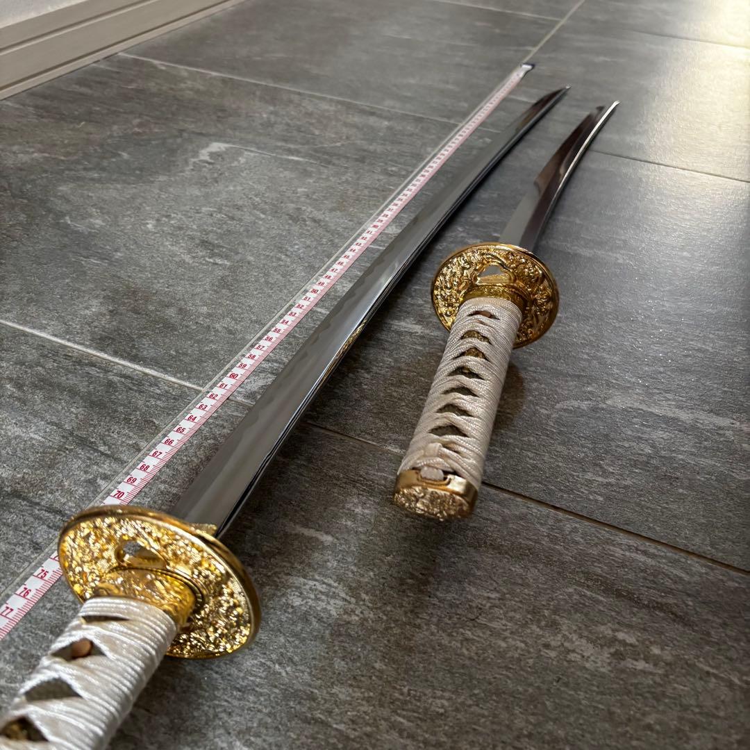 刀 レプリカ 徳川家 三葉葵 金色紋章付き 専用ケース付き 長刀 脇差 模造刀