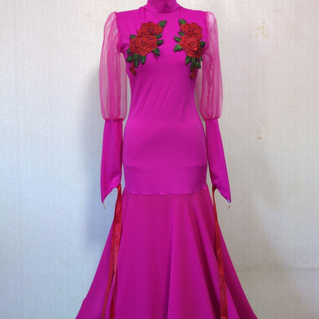 薔薇の飾り社交ダンスドレス　長袖ワンピース　値下げ