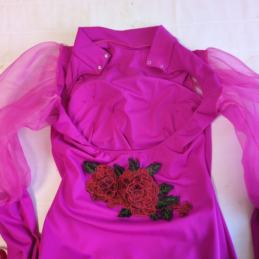 薔薇の飾り社交ダンスドレス　長袖ワンピース　値下げ