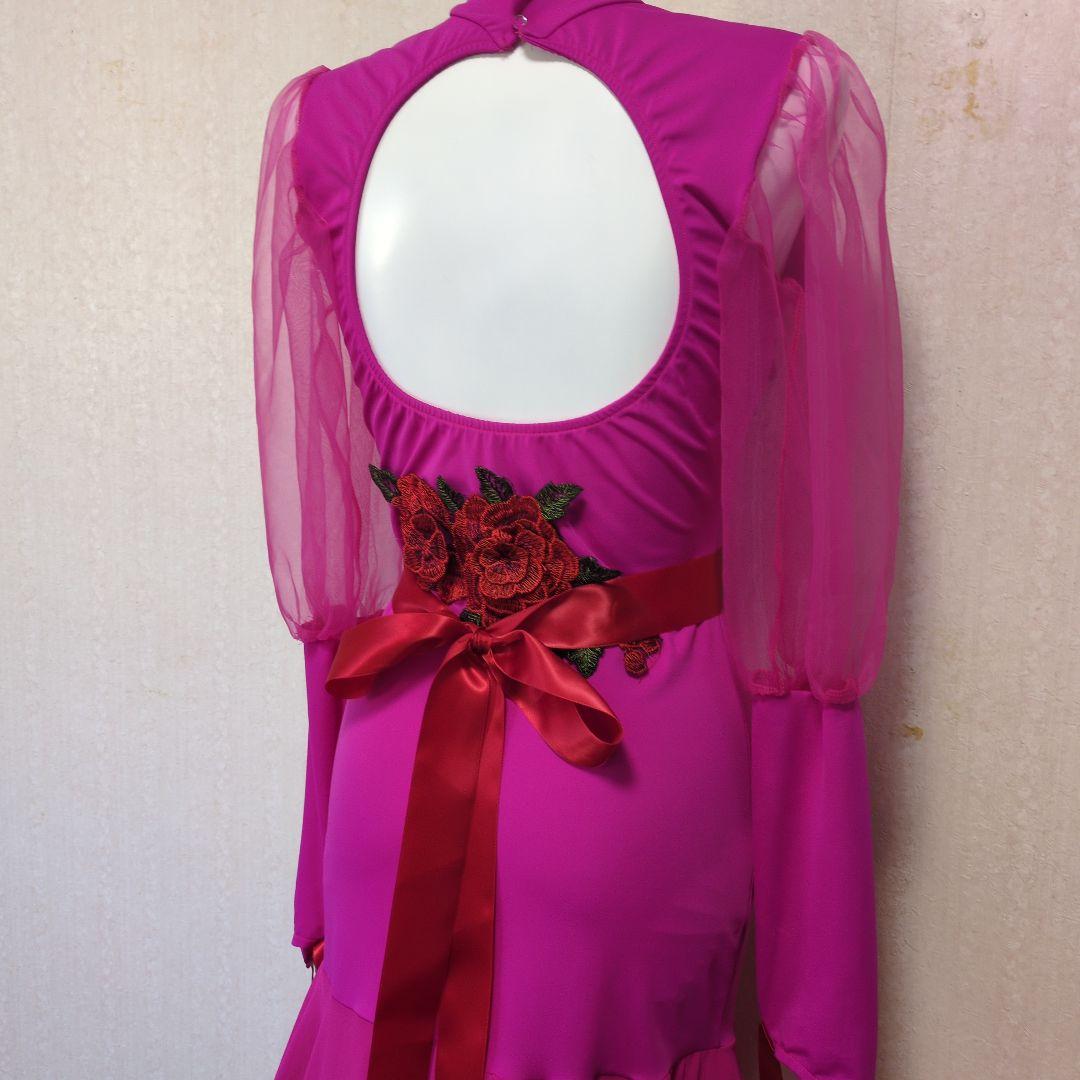 薔薇の飾り社交ダンスドレス　長袖ワンピース　値下げ