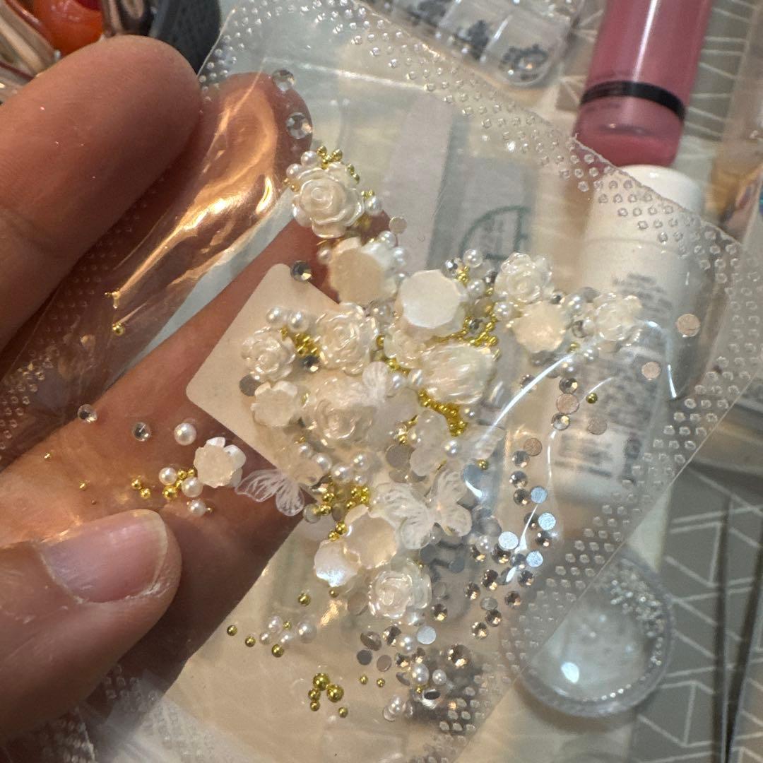 ネイルアート用品セット（ネイルライト付き）