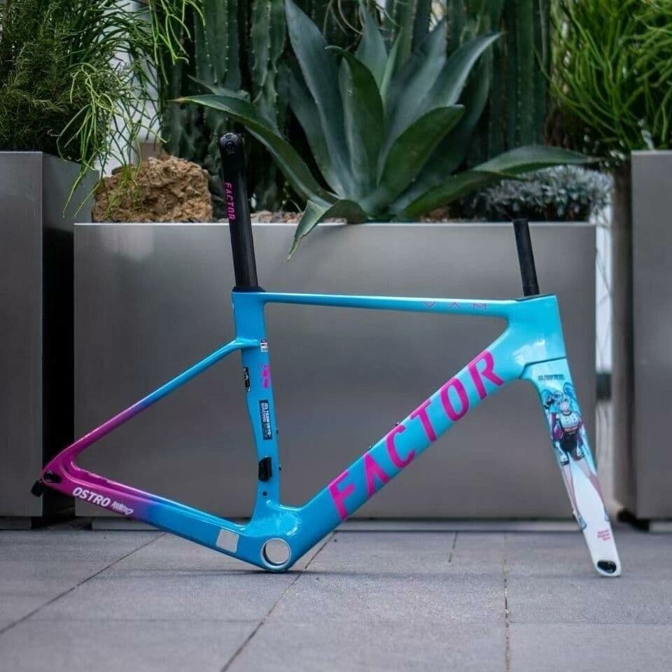 FACTOR OSTRO VAM 2.0 TEAM AMANI×RAPHA 新型 - メルカリ
