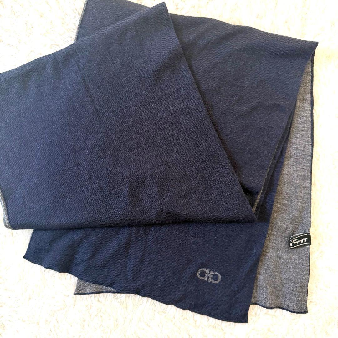 サルヴァトーレ フェラガモ シルク&カシミヤ マフラー ガンチーニ