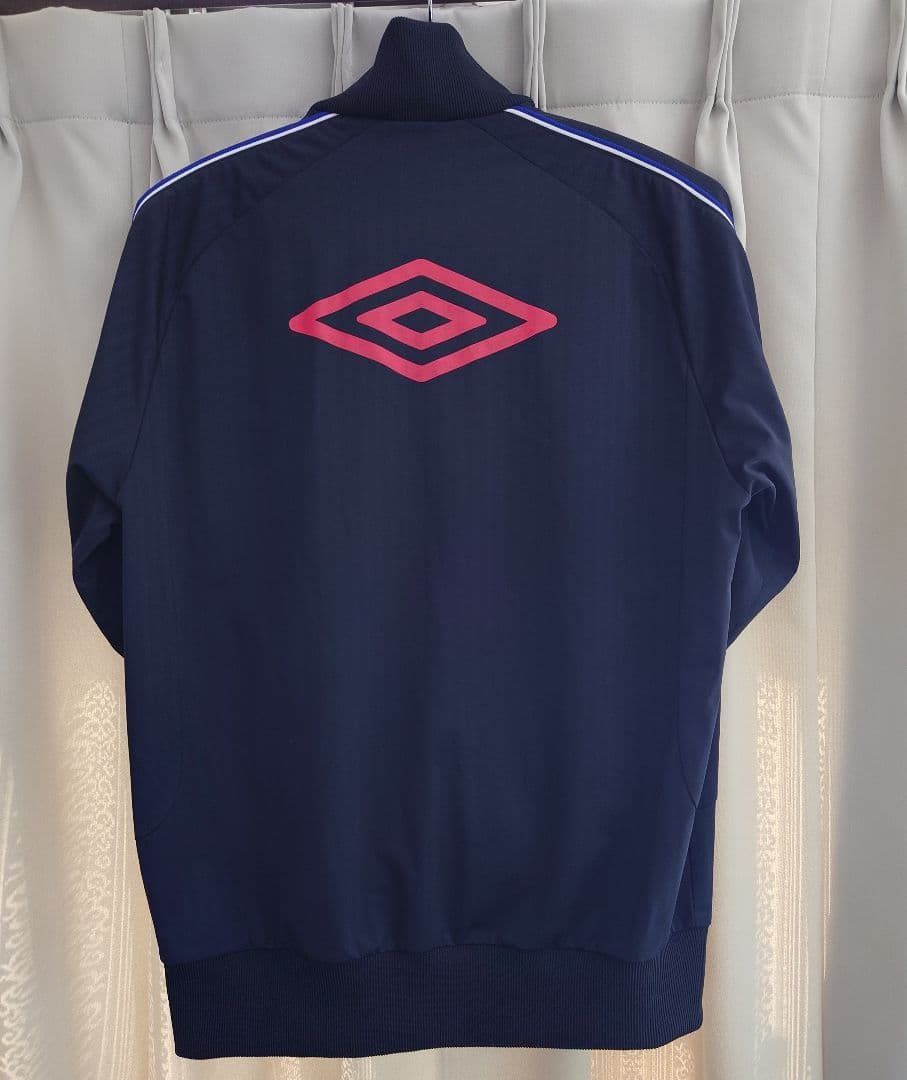 ガンバ大阪　アンセムジャケット　UMBRO