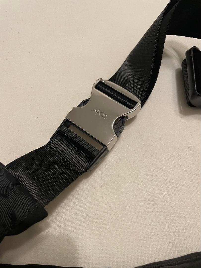 ARCS LONDON HEY Sling Bag Small ショルダーバッグ