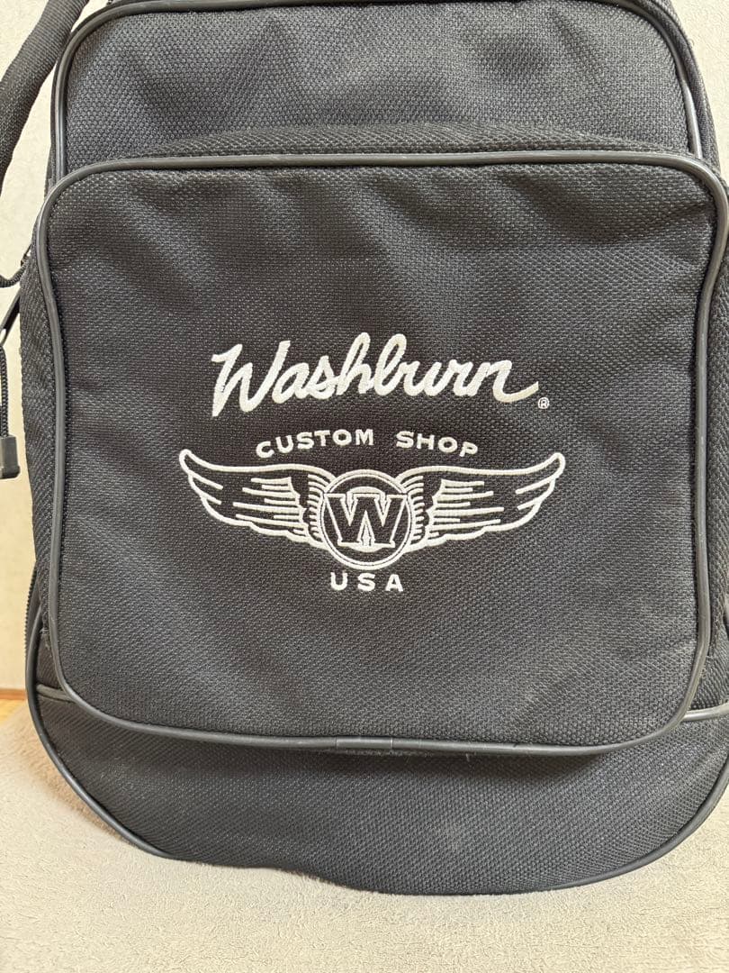 N4E MNM \"Limited Edition\"の美品中古