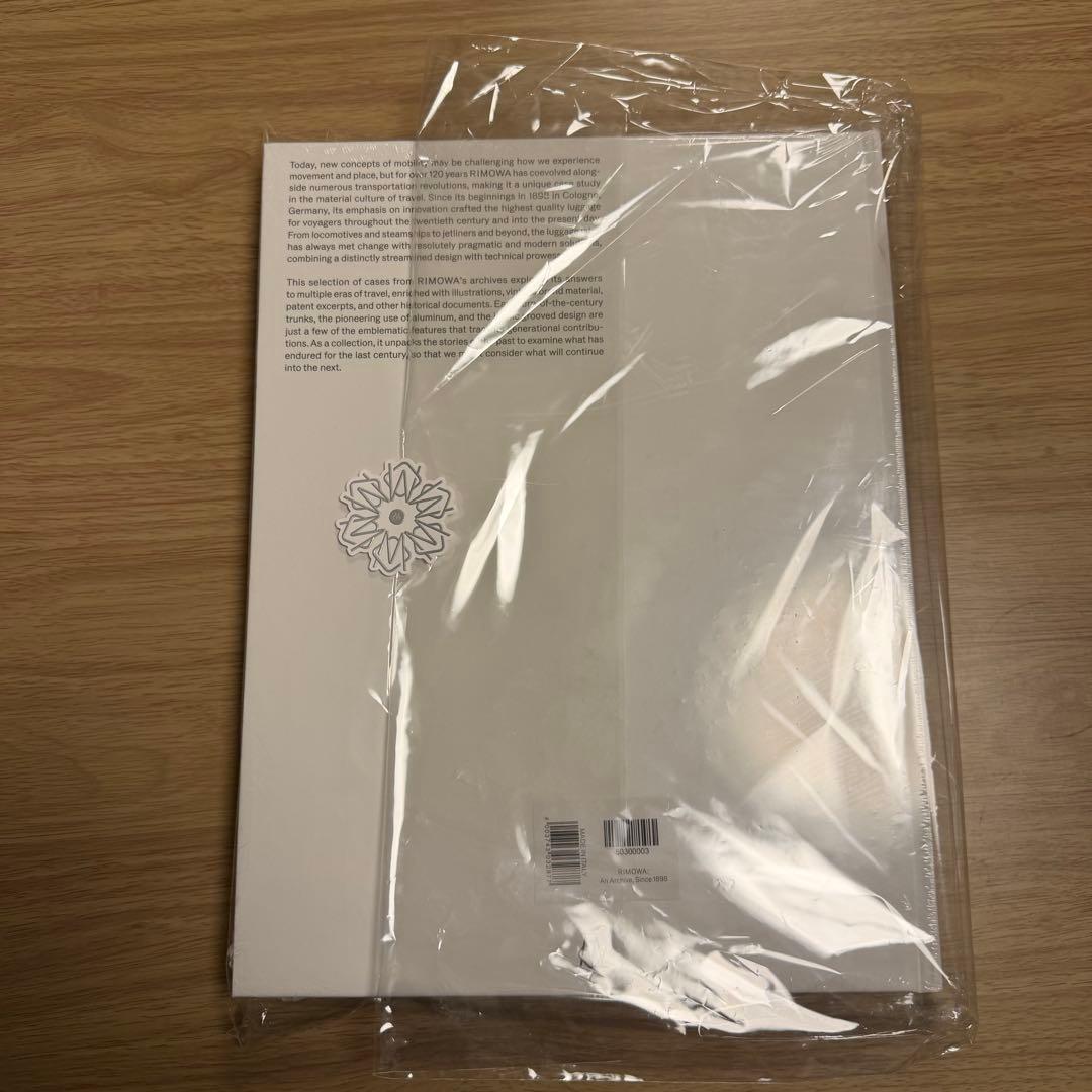 新品未開封品 【限定本】RIMOWA アーカイブブック