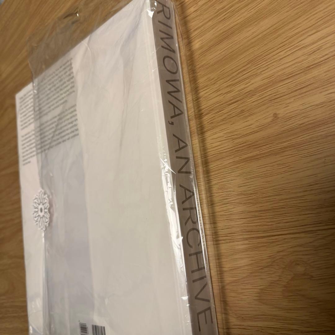 新品未開封品 【限定本】RIMOWA アーカイブブック
