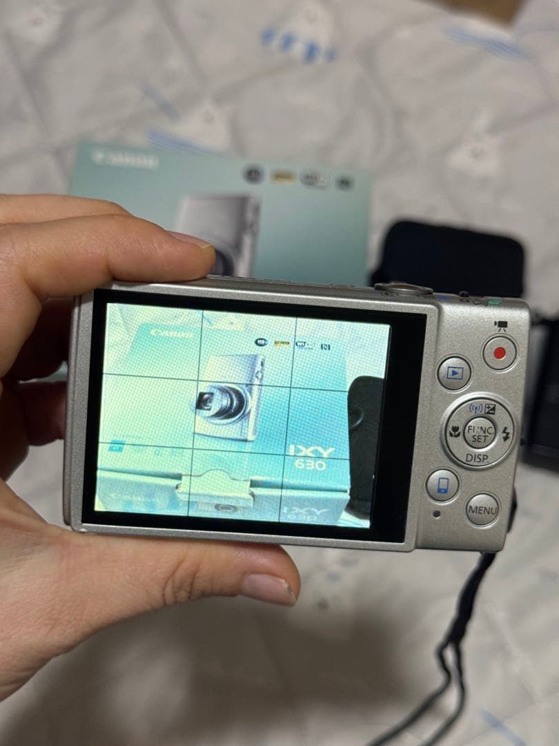 Canon IXY 630 シルバー 本体と付属品