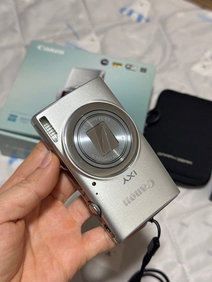 Canon IXY 630 シルバー 本体と付属品