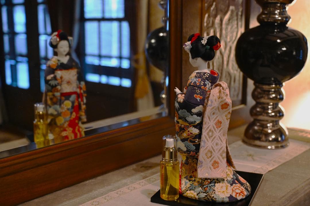 2本ｘ60mL 舞妓さんのゴールデンホホバ　舞妓さん千社札3枚付き