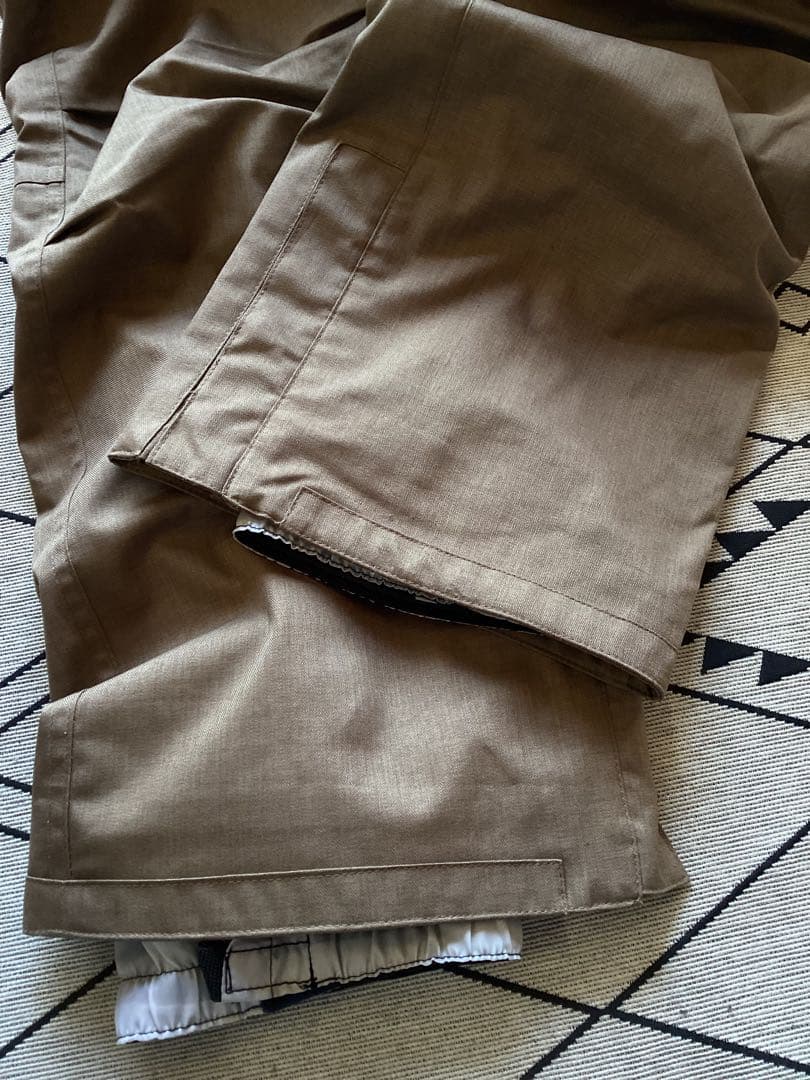 ポンタペス黒迷彩ＸベージュＭメンズスノボウェアスキーウェア