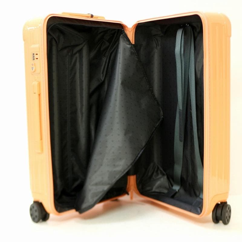 ★極美品 正規品★リモワ RIMOWA★エッセンシャル Check-In M★