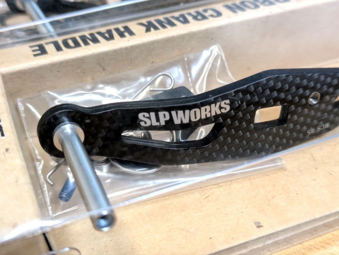 ダイワ SLPワークス カーボンクランクハンドル 85mm ①