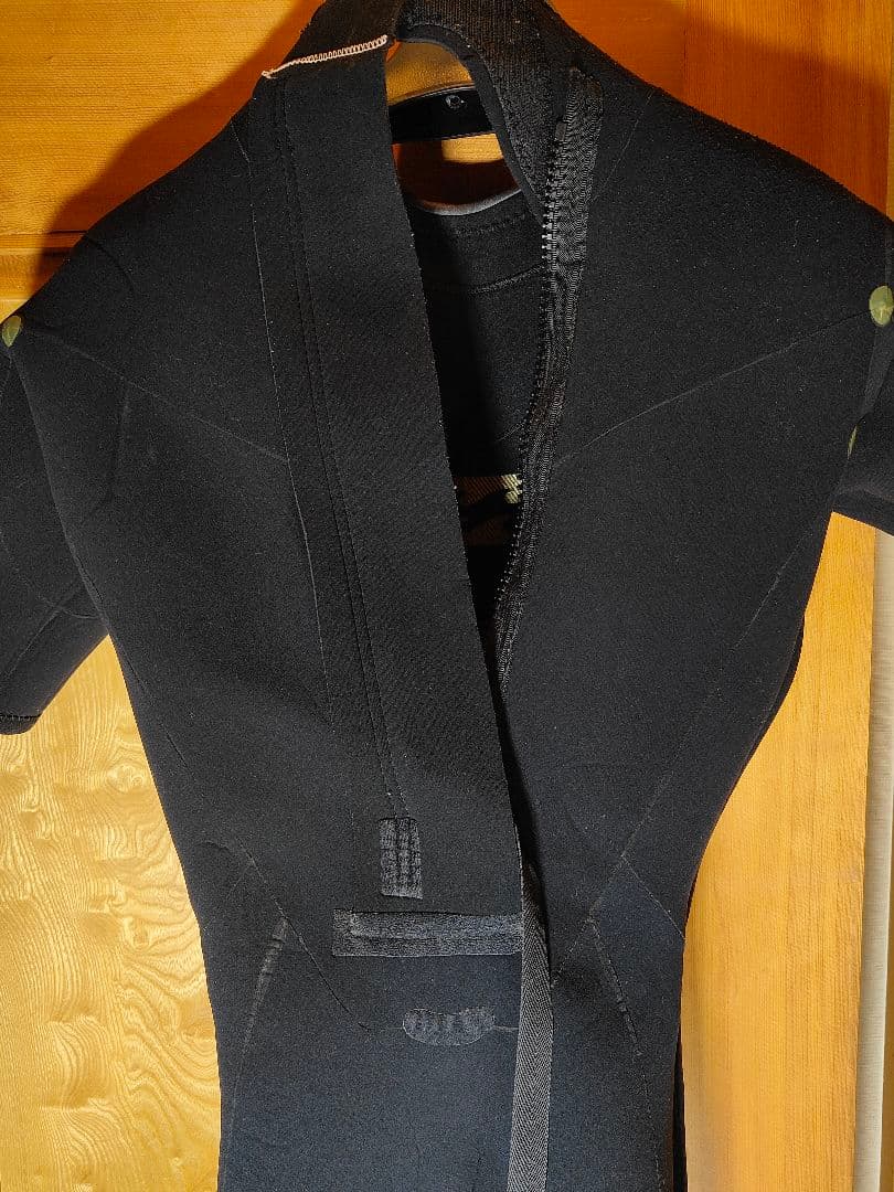 たー　　　　　　　　　　　　　　　　　　　　BILLABONG