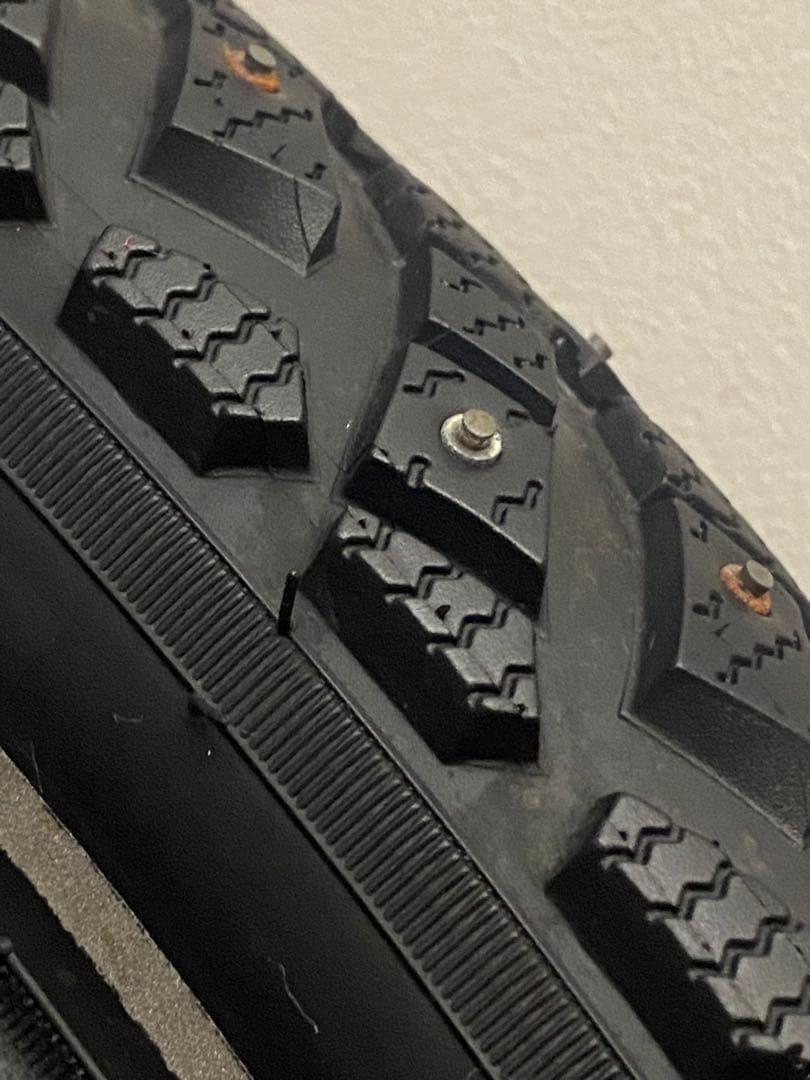 シュワルベ ウィンタープラス 700C(622) ワイヤー700x50C 2本