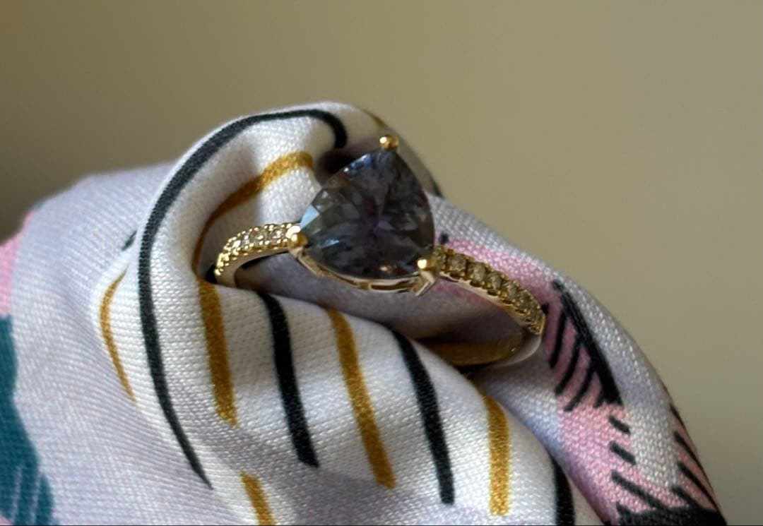 quarant'otto リング K18 ファンシーカラータンザナイト ダイヤ - メルカリ