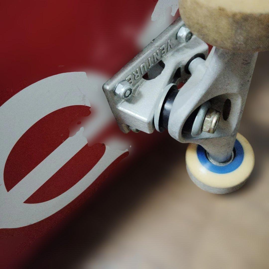 evisen スケートボード エビセン　スケボー　赤