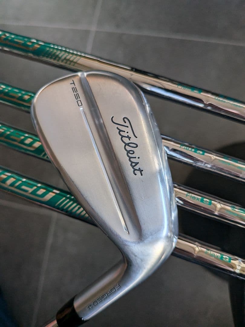 ●最新　日本仕様●タイトリスト T250アイアン　6-P　NSPRO750NEO