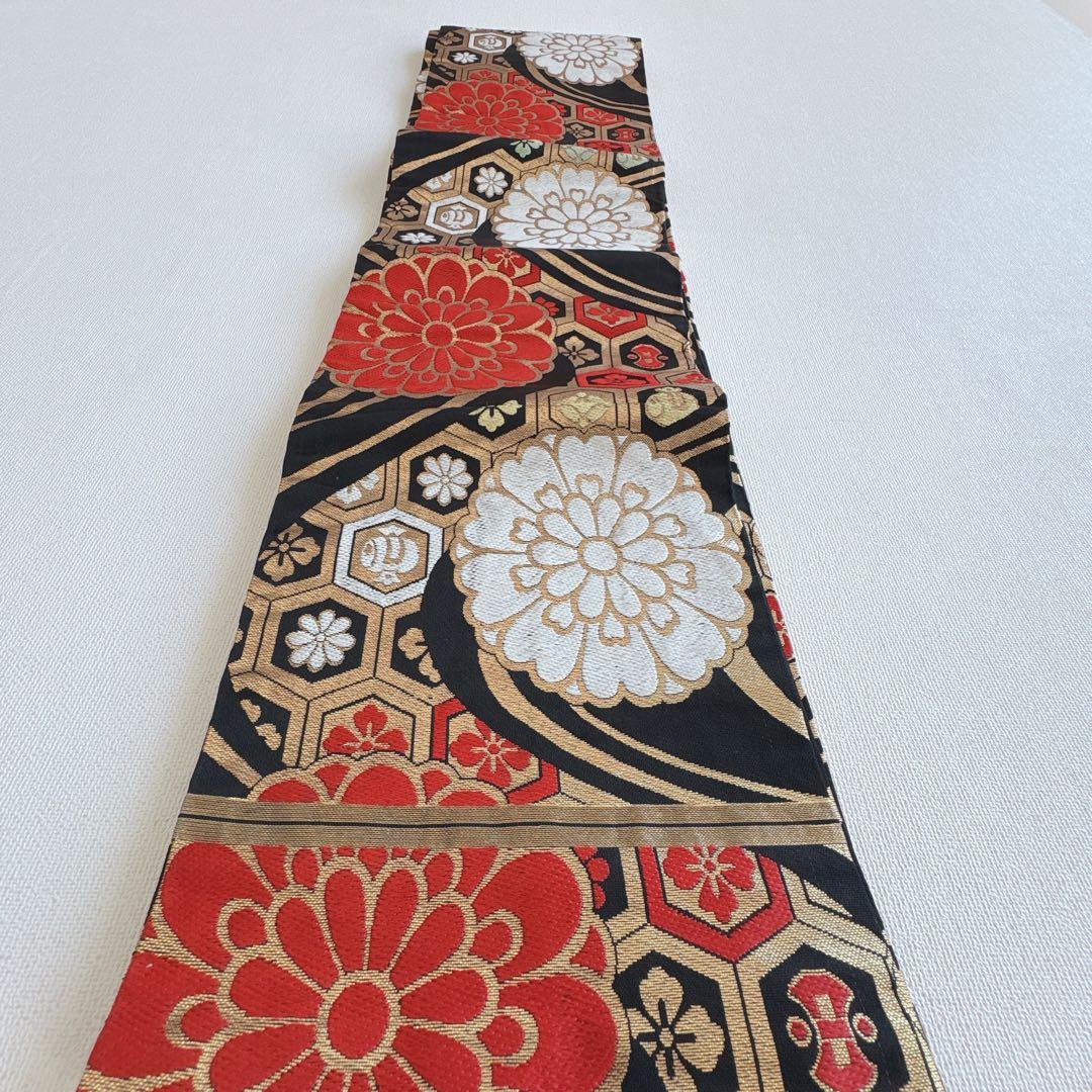 フルセット　七五三　７歳女の子　白地　しぼり貝合せ　丸帯黒地　簡単半襟　7301