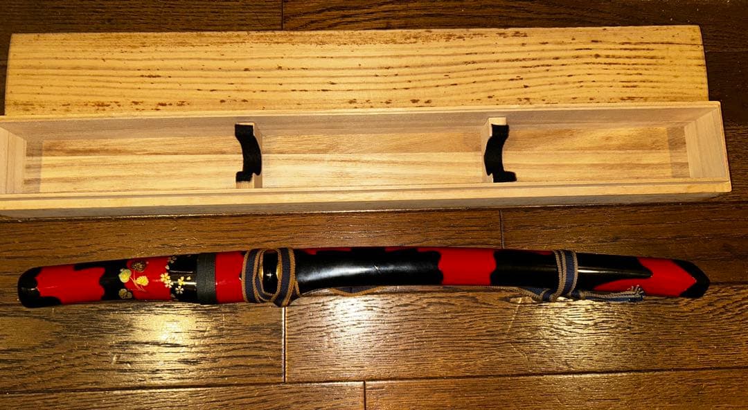 兜割鉢割拵え付き桐箱付き刀