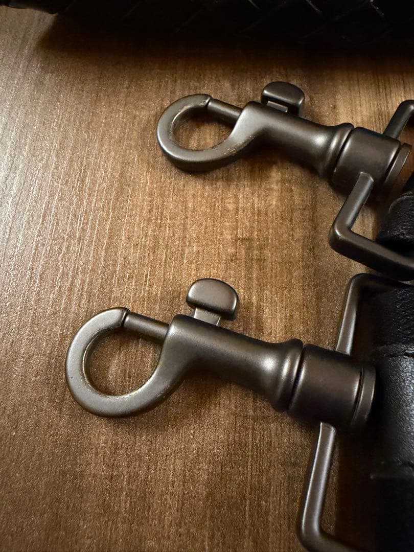 BOTTEGA VENETA ボッテガヴェネタ　ショルダーバッグ　ブラック