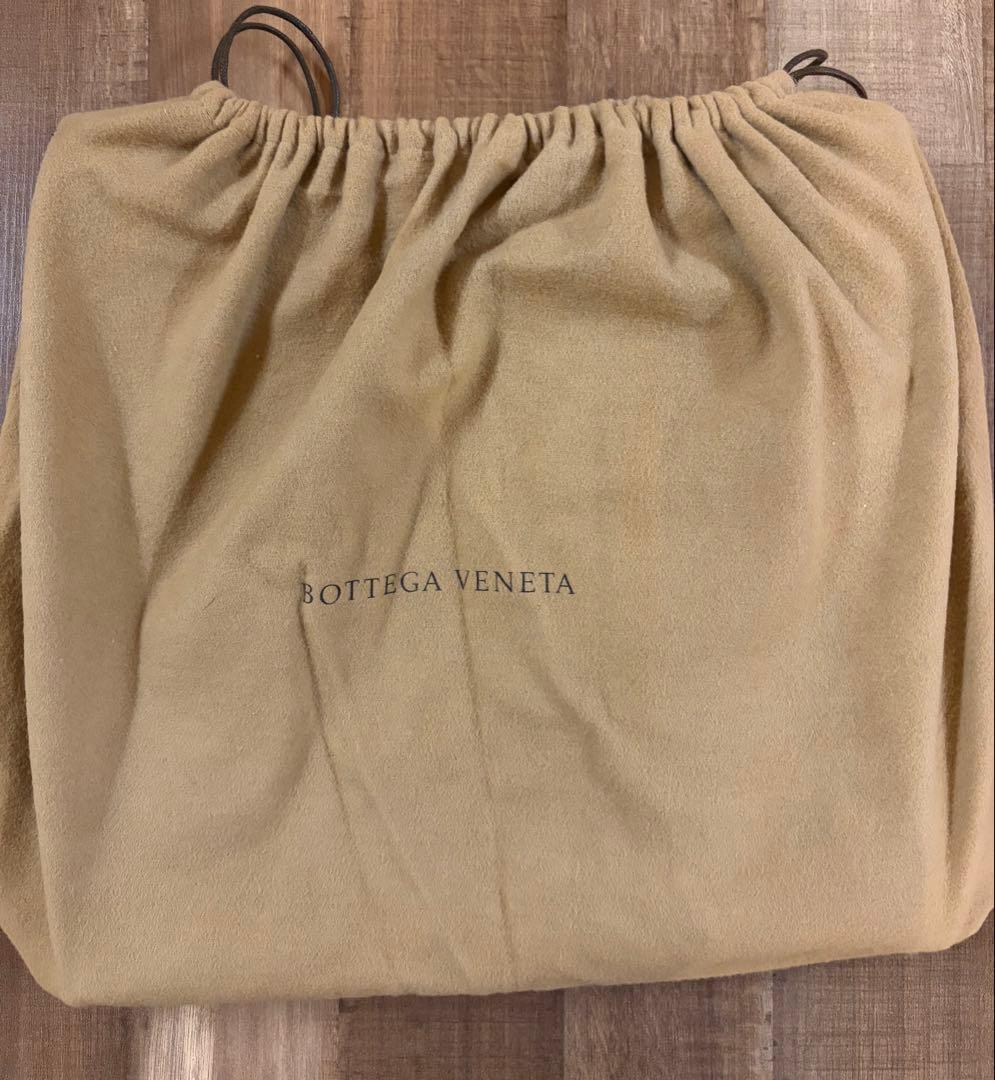 BOTTEGA VENETA ボッテガヴェネタ　ショルダーバッグ　ブラック