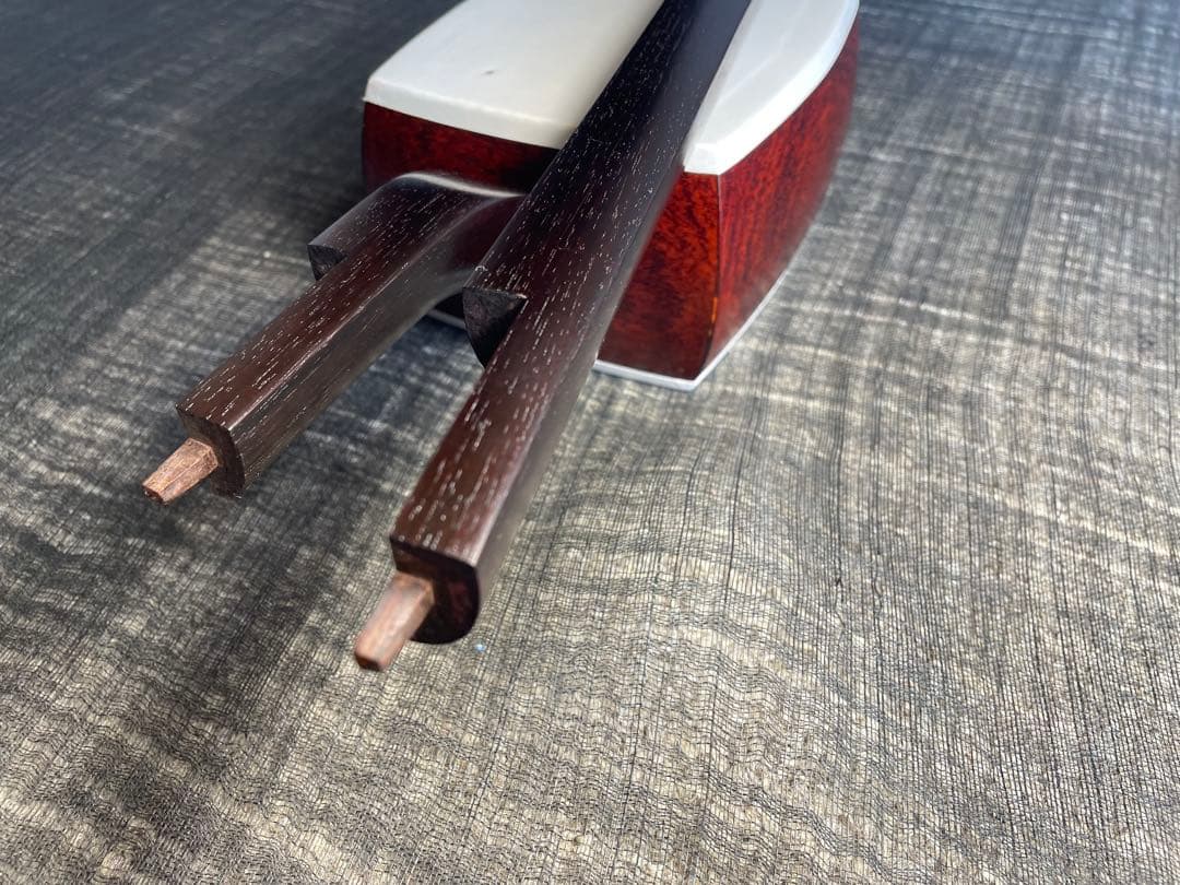 和胡弓紫檀材，胴かりん，弓，付属品付き