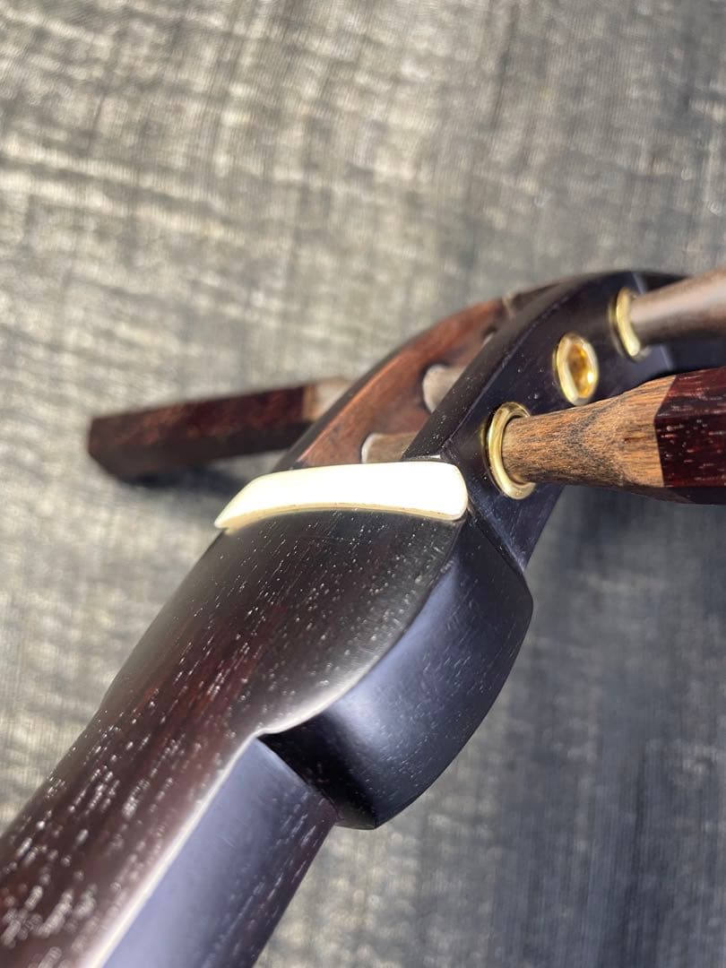 和胡弓紫檀材，胴かりん，弓，付属品付き