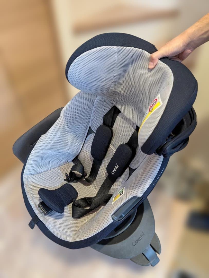 【美品】コンビ チャイルドシート THE S エッグショック ZC-690