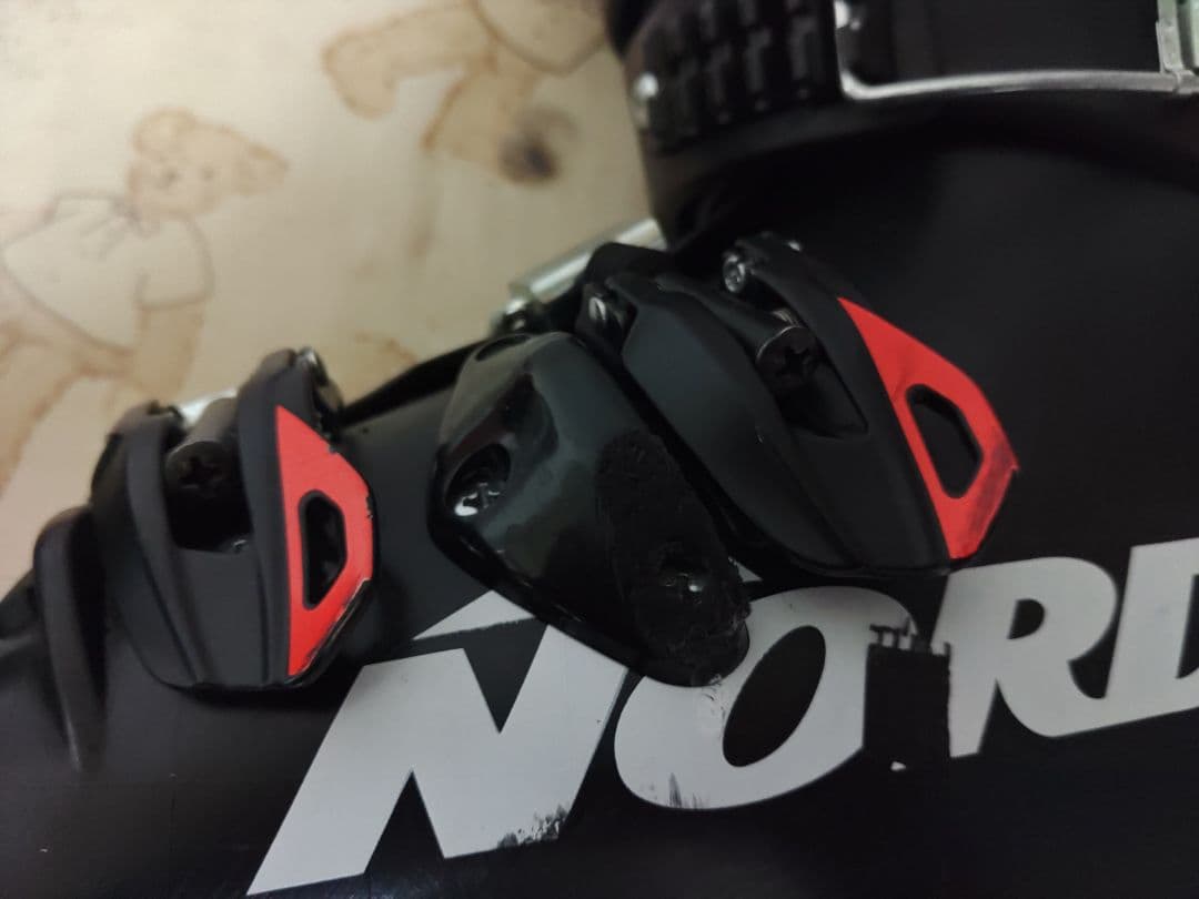 ノルディカスキーブーツ(シェルのみ) 黒/オレンジ