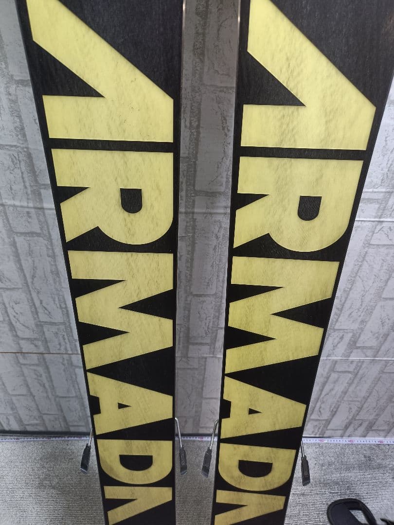 ARMADA MAGIC J 180　 アルマダ　 ビンディング　カバー付き