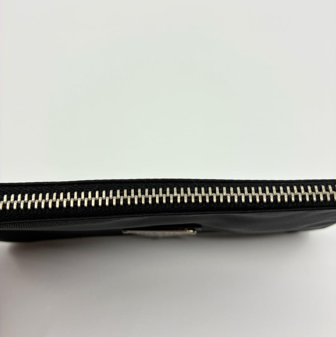 PRADA プラダ 小物入れ ポーチ 小銭入れ カードケース A1356B4 - メルカリ