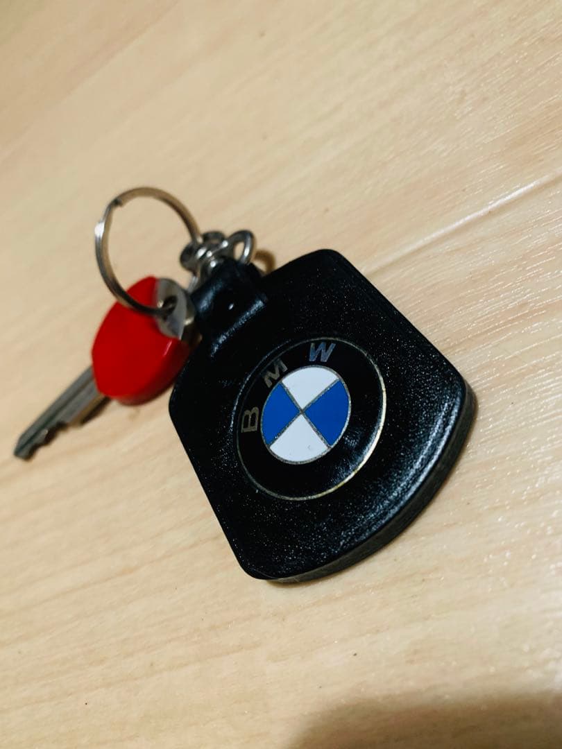 希少BMW製2002年式ワインレッド室内保管！ロードタイヤ新品交換済！ビンテージ