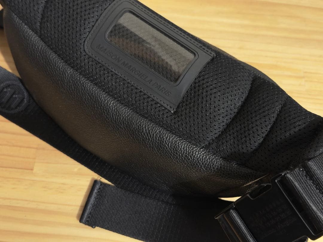 Maison Margiela レザー バムバッグ ブラックボディバッグ