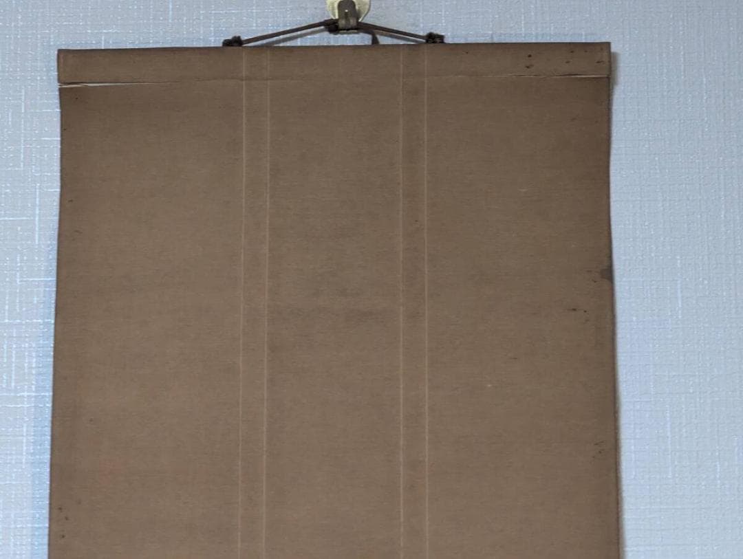 【真作】掛軸　梅花咲く渓谷に人物図　文人画風　白梅咲く幽谷の一幅　S192