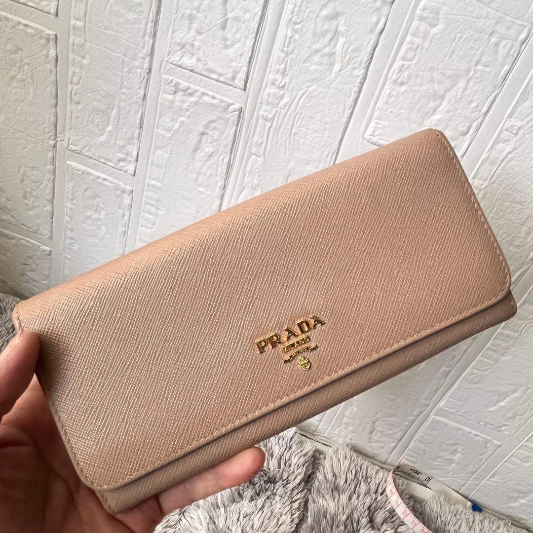 美品✨PRADA サフィアーノ　メタルロゴ　ベージュ　長財布　レディース