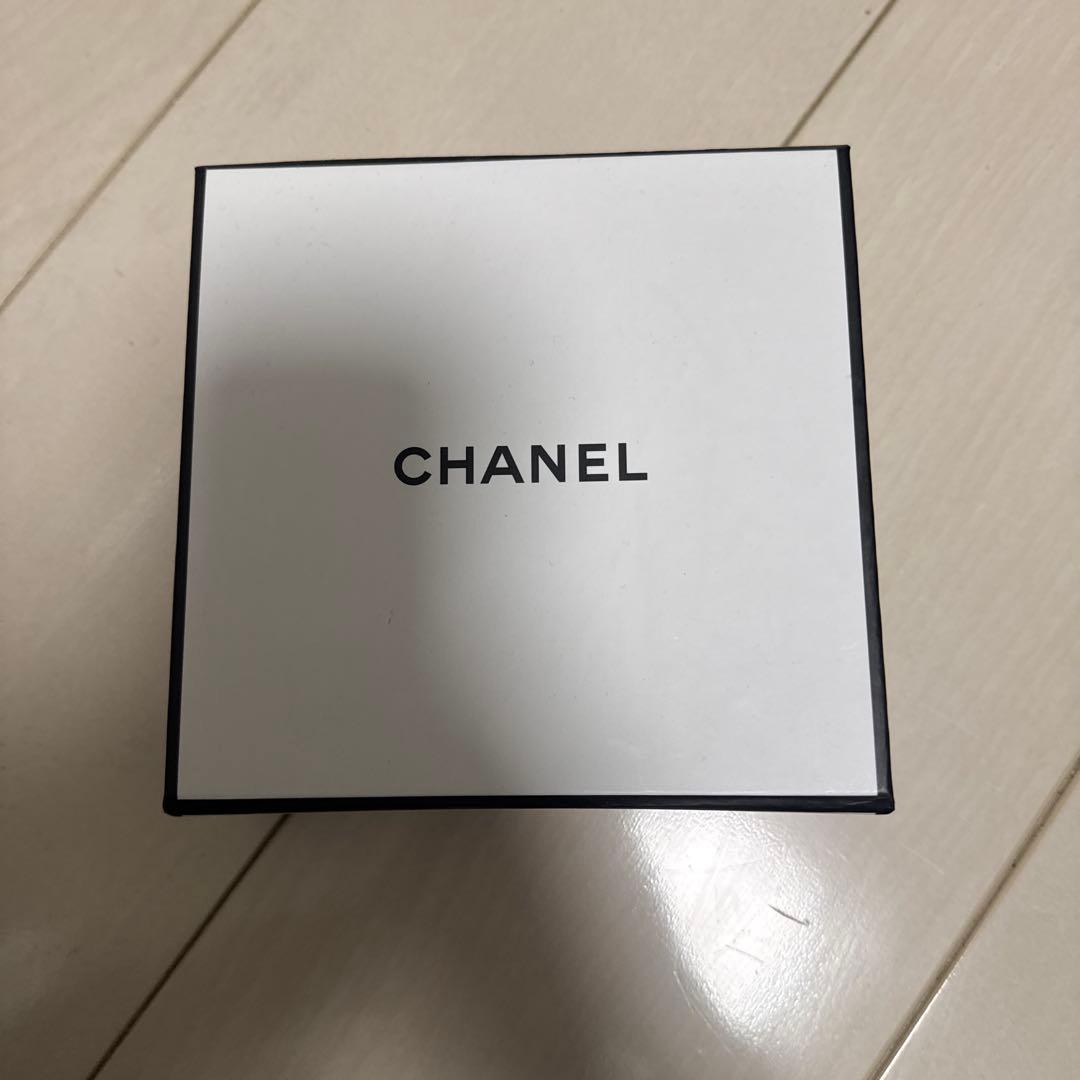 新品未使用シャネル レ ベージュ パレット ルガール ウォーム アイシャドウ