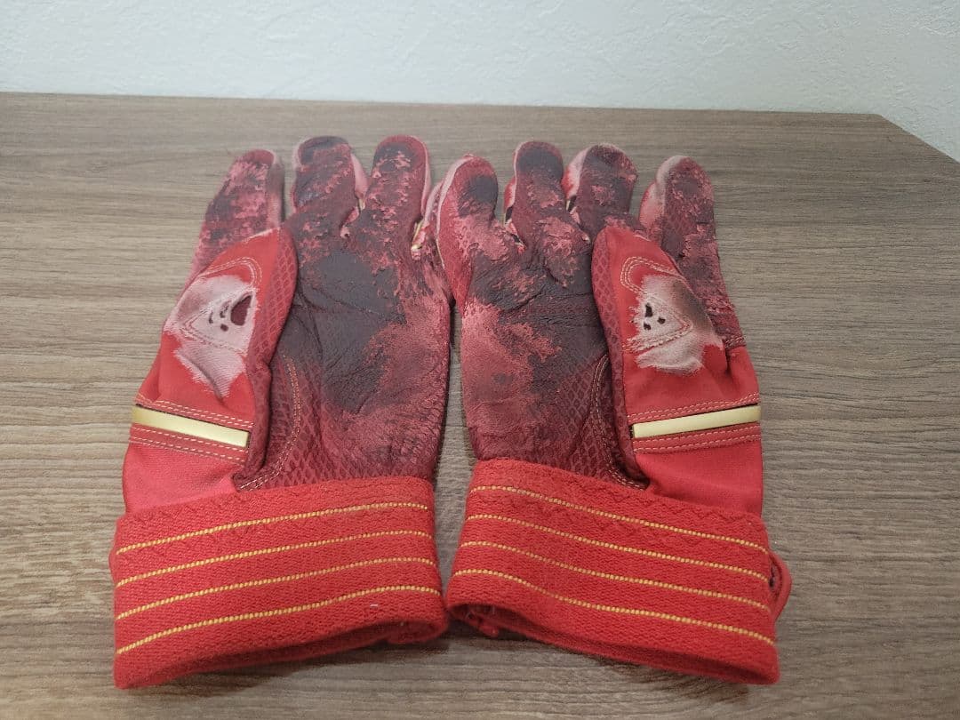 阪神タイガース ルーキーシーズン  糸原健斗選手 実使用バッティンググローブ