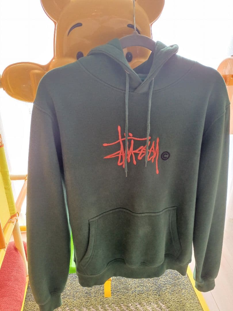 Stussyオリーブ(完売品)パーカー　フード付きスポーツウェア