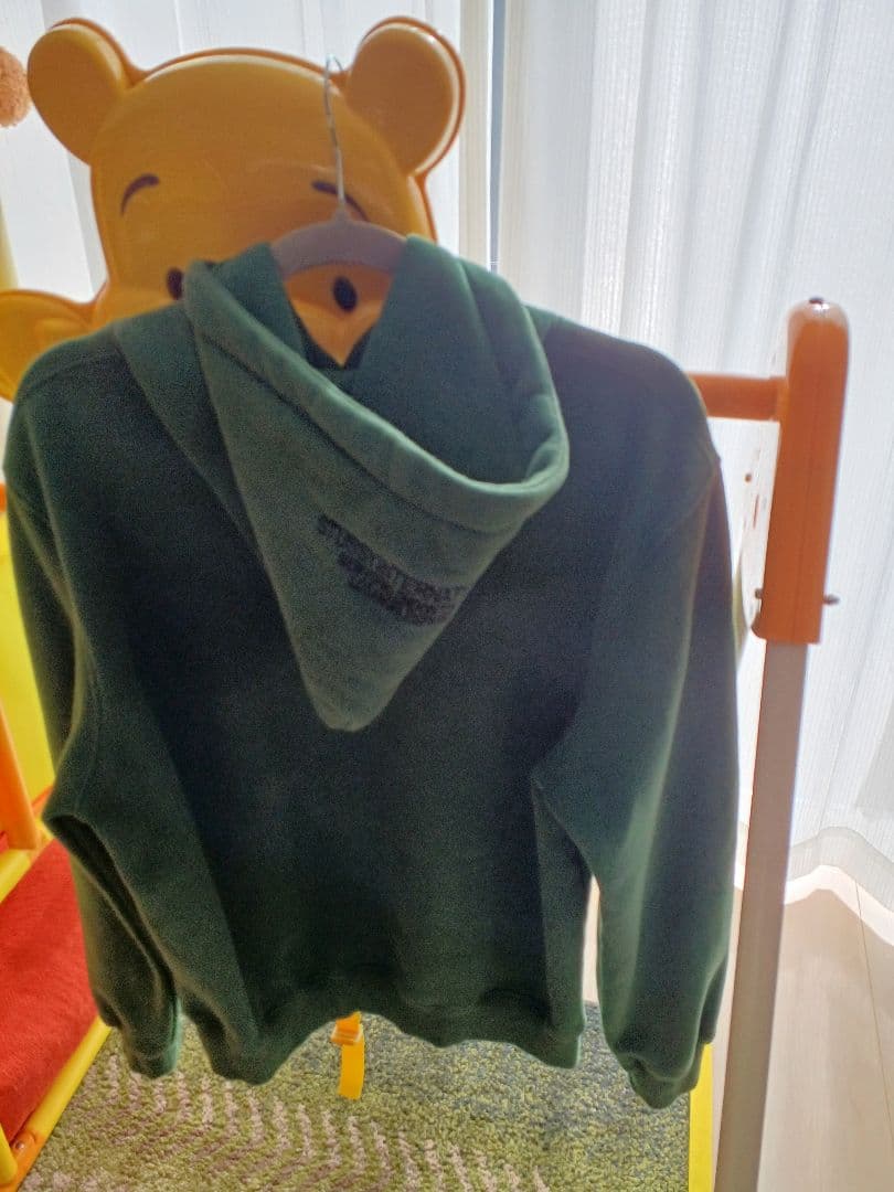 Stussyオリーブ(完売品)パーカー　フード付きスポーツウェア