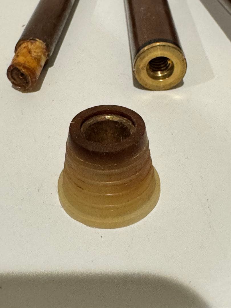 ビンテージの航海用真鍮製ボールノブ付きビクトリア朝風木製