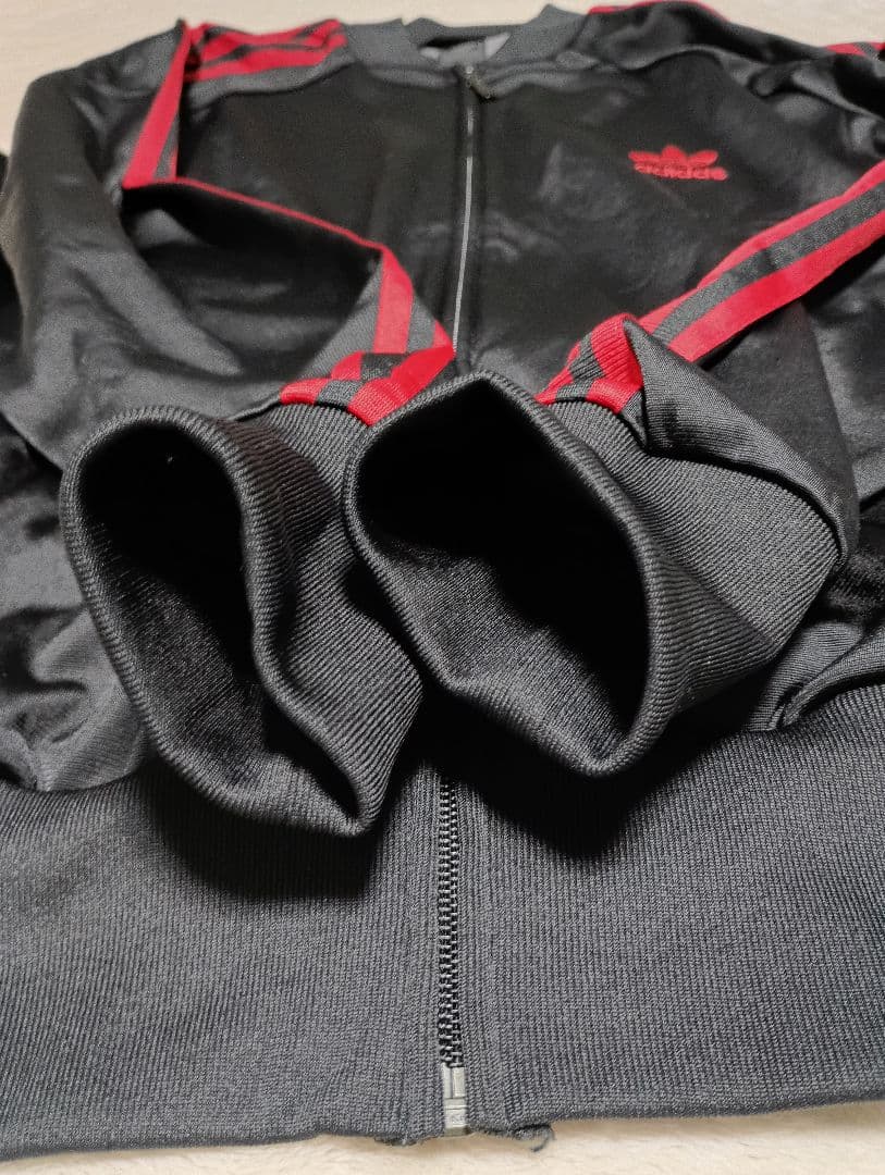 adidas ジャージ 黒/赤 atp 美品 size表記O