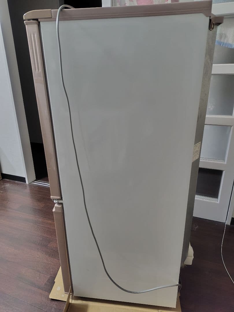 送料無料 SHARP ノンフロン冷凍冷蔵庫 SJ-14W-P 137L ピンク