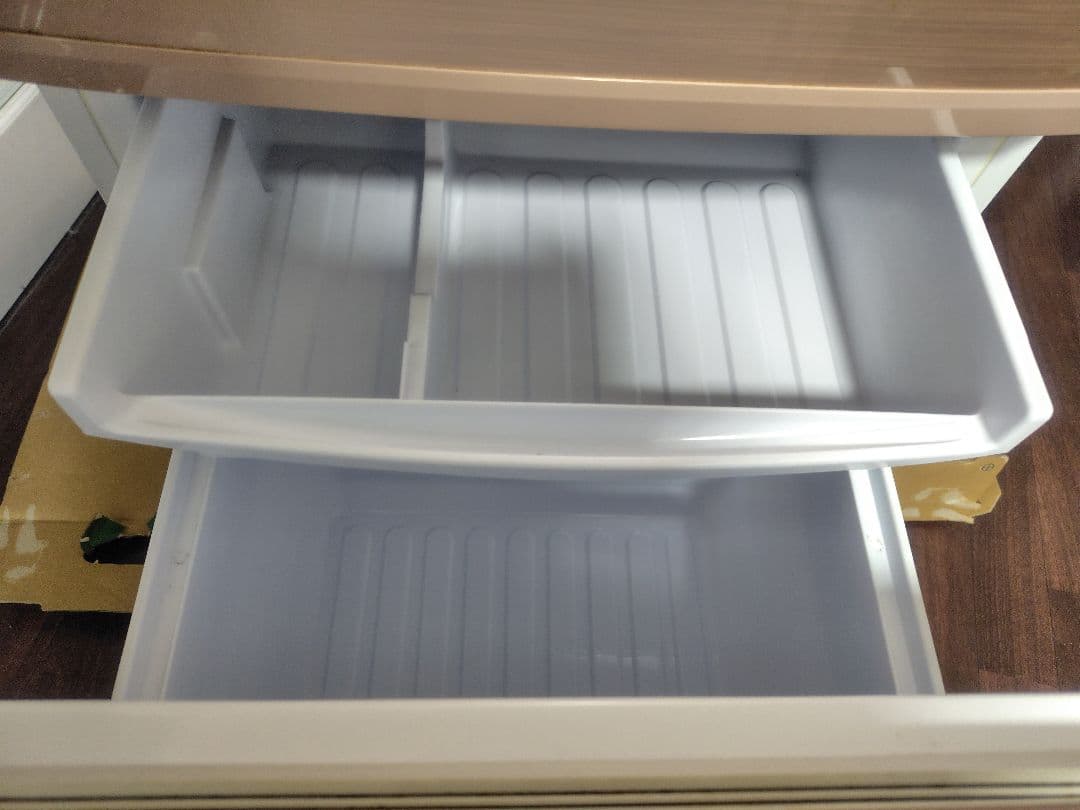 送料無料 SHARP ノンフロン冷凍冷蔵庫 SJ-14W-P 137L ピンク