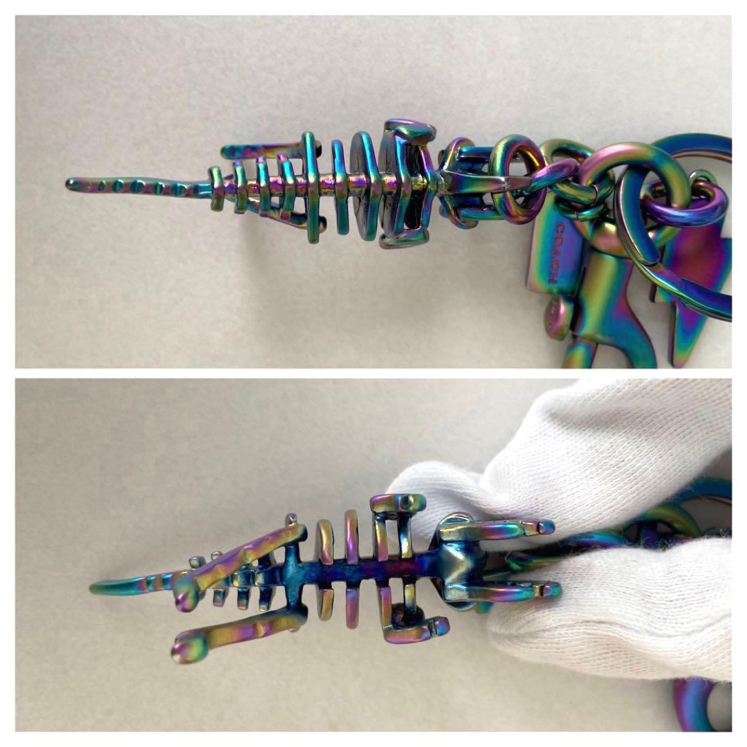 極希少】コーチ レキシー 恐竜 キーホルダー チャーム レインボー