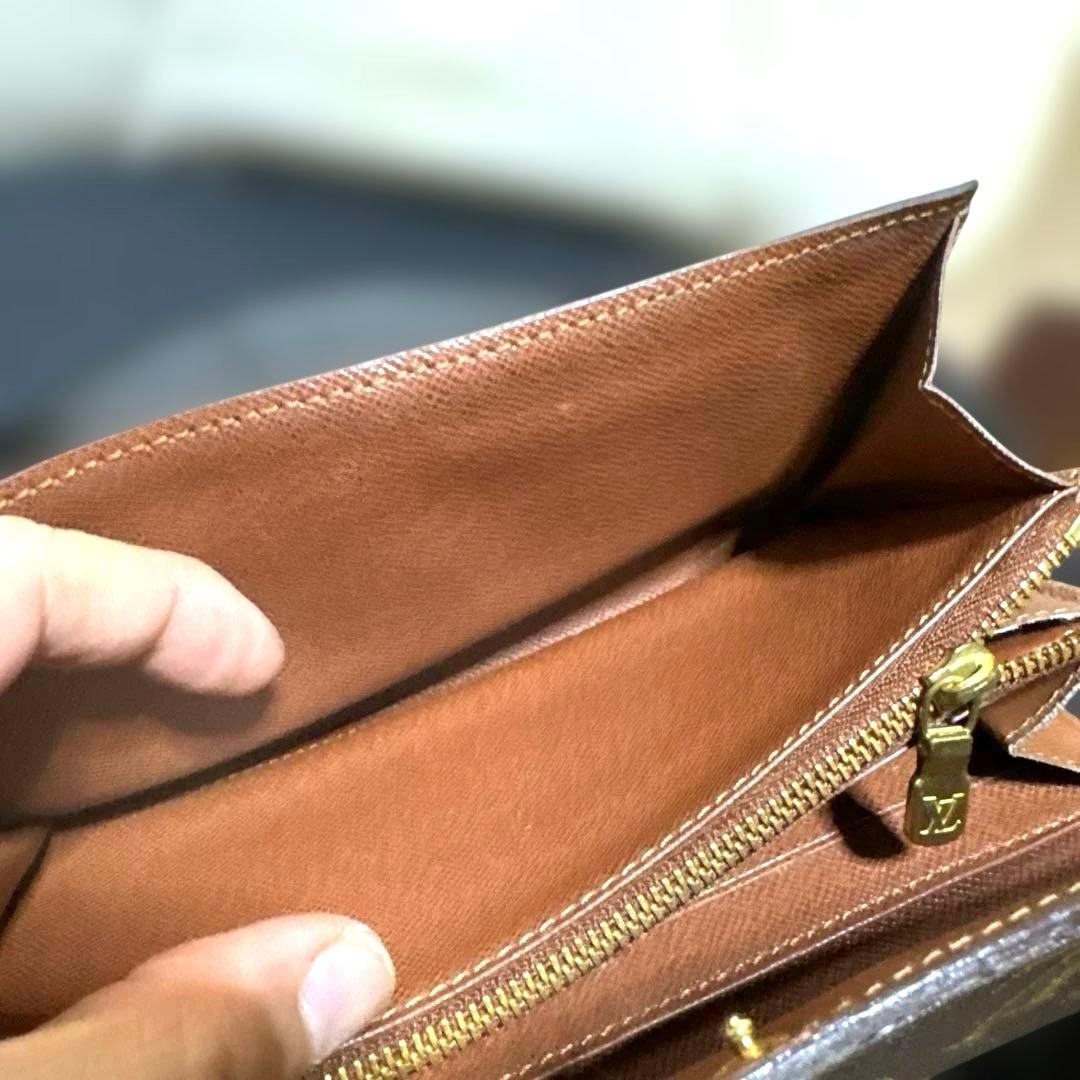 ⑧☆美品♪カード10枚タイプ☆サラ長財布