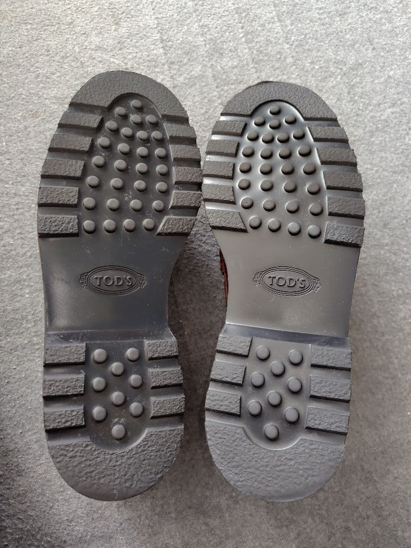 【美品】TOD'S 茶色厚底ローファー タッセル付き 37.5
