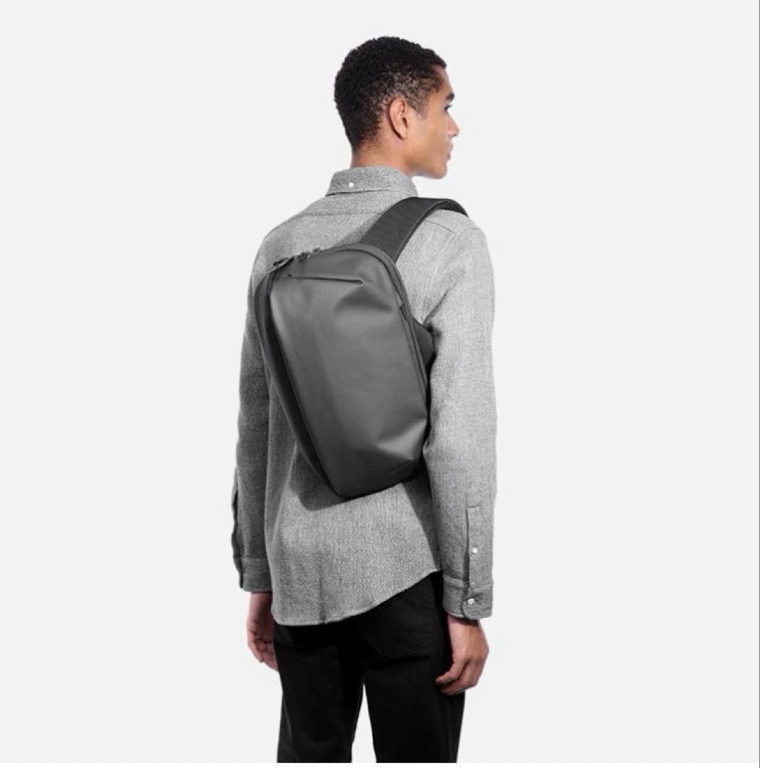 【新品同様】Aer エアー Tech Sling 2 ボディ バッグ ブラック