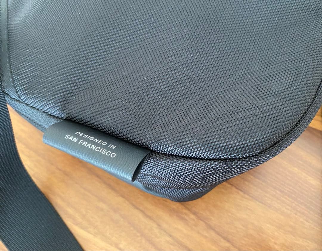 【新品同様】Aer エアー Tech Sling 2 ボディ バッグ ブラック